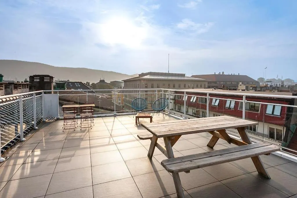 Flat In Bergen House With Outstanding Roof Terrace location